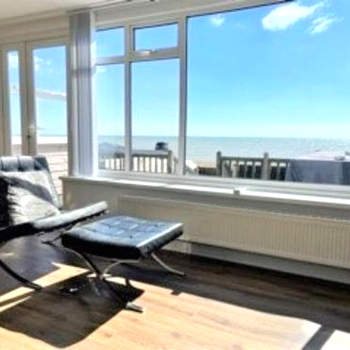 Luxury Beachfront The Cozy Clam