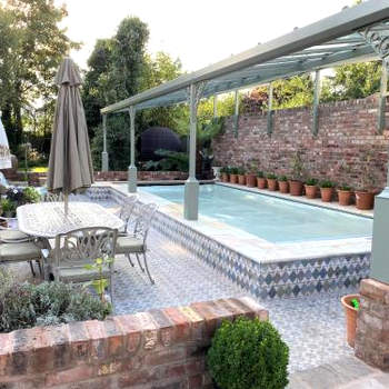 Lyndhurst - Victorian villa with heated pool