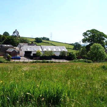 Lower Curscombe Barn - Beautiful 400-year-old threshing barn. Pet-friendly.