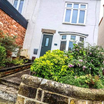 Cottages in Derbyshire - Riverside Cottage
