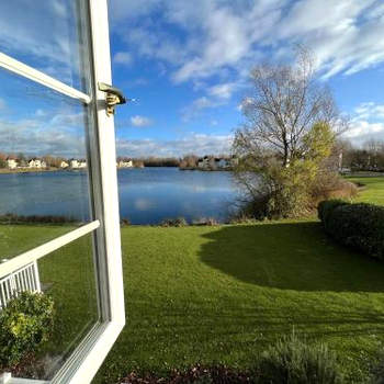 Barnsley, Turret House Windrush Lake