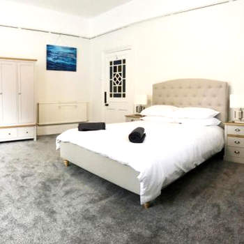 Summer Breeze. 3-bed apartment close to the beach