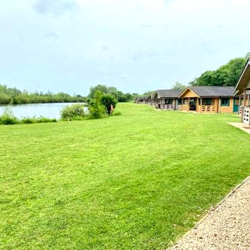 Tufty Lodge, Lake Pochard lodge 9