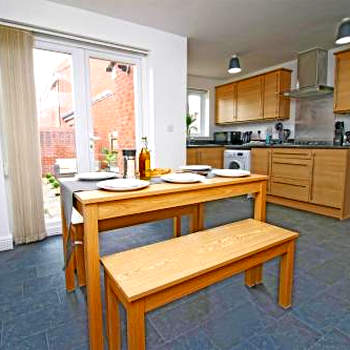 Dock House - 5 Bedroom House - Sleeps 7