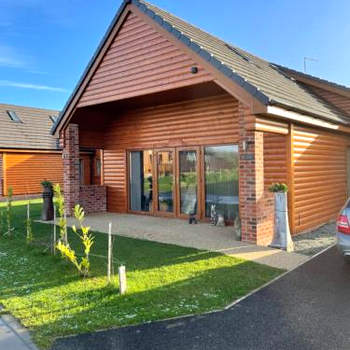 31 Cherry East Riding of Yorkshire Hot Tub & Fishing