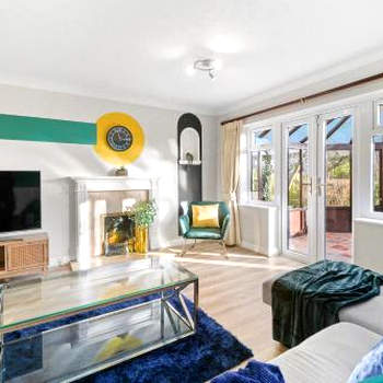 The Elegant Cambridge Abode - Pet Friendly