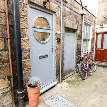 1 Burns Yard