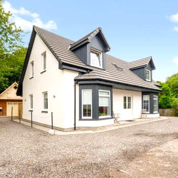 Holiday Home Loch Ness House by Interhome
