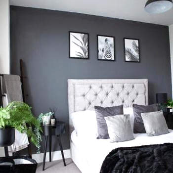 Modern city centre apartment roof garden