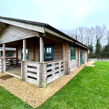 Lilly Lodge, Lake Pochard