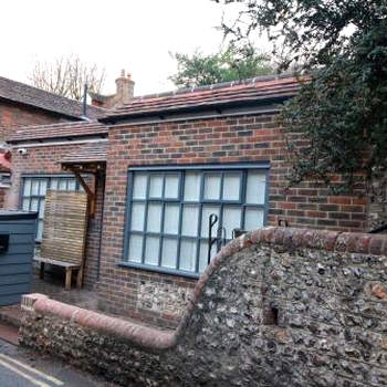 Alfriston Lodge