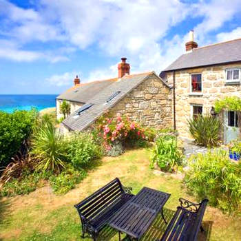 White Rose, Cornish Cottage With Sea Views & Private Garden By Beach