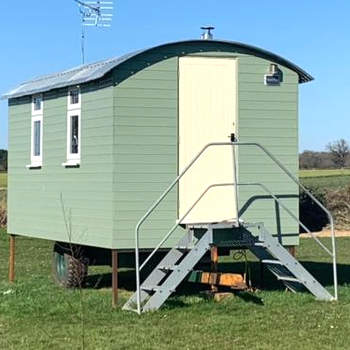 Maple Hut Four Acre Farm