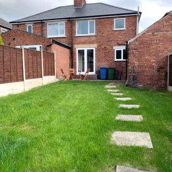 Worksop Newly Refurbished 2-Bedroom House
