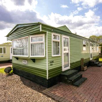 2 bedroom caravan in Lochlands leisure park