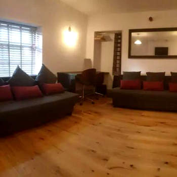 Sparks - Family Suite in Canalside Guesthouse