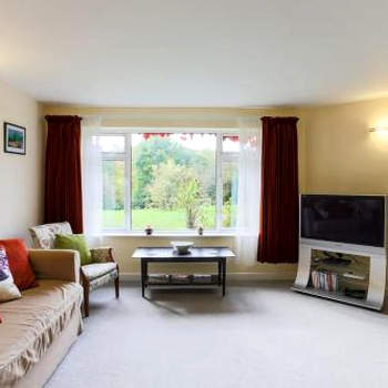 Truro apartment in a stunning quiet location
