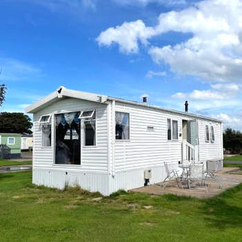 Flosh Caravan, Manor House Park