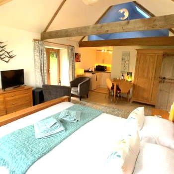 A Delightful Barn in a Peaceful and Private Setting