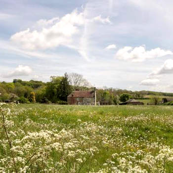 2 Court Farm