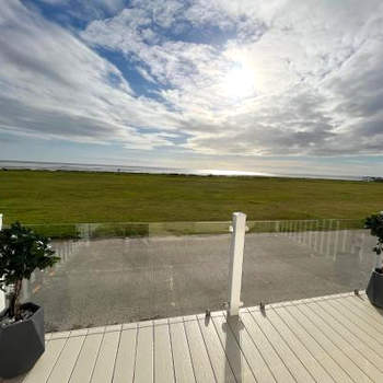 Charming 2-Bed Cottage in Morecambe