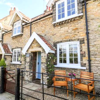 5 Pond View Cottages