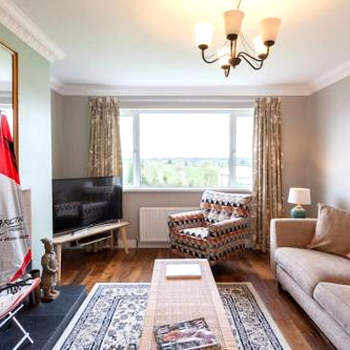 Charming Cottage 4 Bedroom