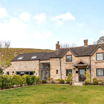 Beautiful 3 Bedroom Cottage with fantastic views