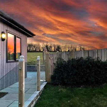 Heron Lodge, 10 Roadford Lake Lodges