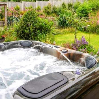Luxury Spa Home With Hot Tub Sauna And Pool Table