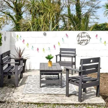 Bee Cottage