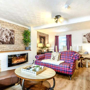 Amazing Cottage In Girvan With 4 Bedrooms And Wifi