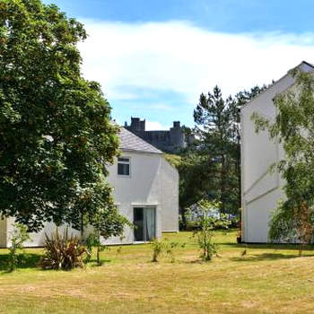 Finest Retreats - Golygfa o'r Castell - Castle Views