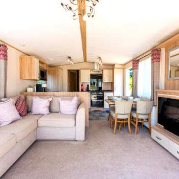 Pass the Keys Delightful 2 bedroom caravan with parking
