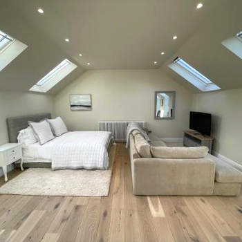 Newly refurbished 1 bed holiday cottage