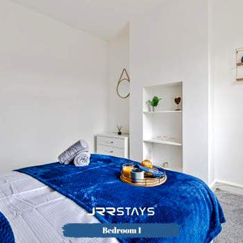 Stoke On Trent - 2 Bedroom Sleeps 5, Wi-Fi, Garden - JRR Stays