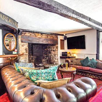 Old Rydon Inn