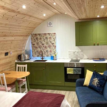 Bedrule Old Manse Glamping