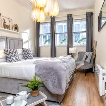 Silver Stone Suite - in the heart of Aberdeen