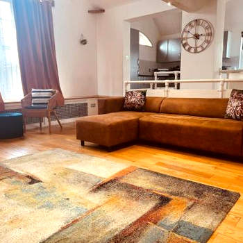 Stylish 3 Bed House - Ilford - London