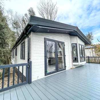 Beautiful Lodge With Decking At Azure Seas In Suffolk, Sleeps 6 Ref 32217og