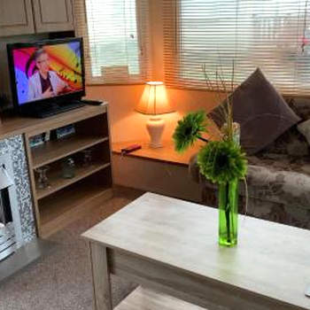 TM18 - 3 Bedroom Mobile Home Golden Palms Resort TV`s in Every Room Decking Indoor Heated Pool Entertainment complex & Close To Beaches PASSES NOT INCLUDED