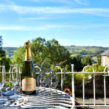 Finest Retreats - Peak View
