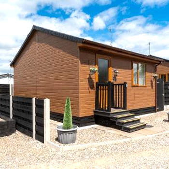 Tulip Cabin with Hot Tub