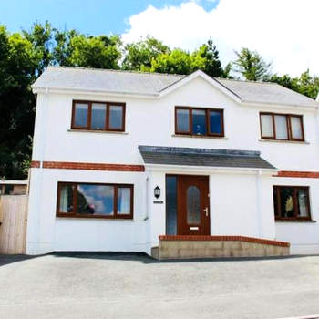 Tide Cleddau impressive detached 4 bedroom home - Llanreath