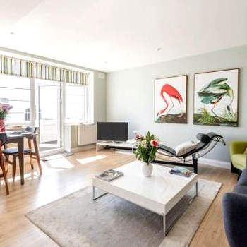 Spacious and luxe two king bedroom sea-view apt