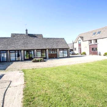 Thames Cottage, Old Mill Farm, Cotswold Water Park
