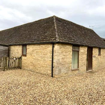 Tupenny Cottage, Old Mill Farm, Cotswold Water Park
