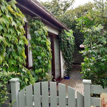 Oakey Orchard - cosy apartment in Tamar Valley, Cornwall