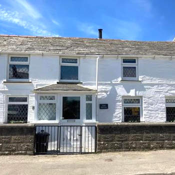 Restored, beautiful cottage, North Cornwall